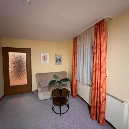 Апартаменты Monteurwohnung 5 Pers,parking Free ,2 X Wc, Wifi Free ,full Kitchen,